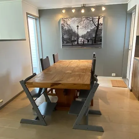 Chalet Cosy 4-bedroom With Indoor Fireplace Stavanger